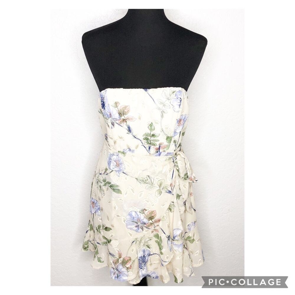 Saints + Secrets cream blue pink floral ruffle strapless dress size Large